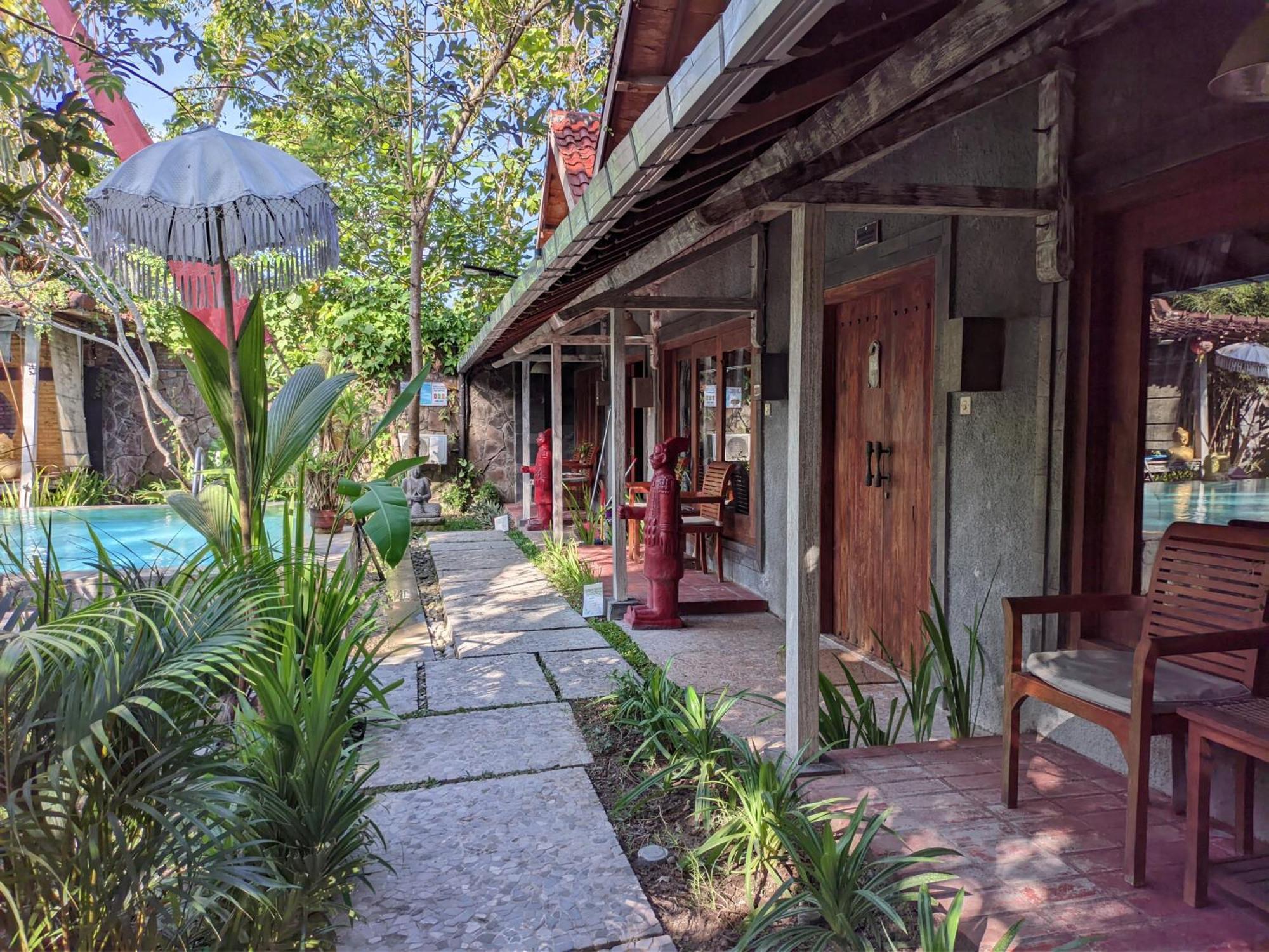 Astuti Gallery Homestay Yogyakarta Luaran gambar