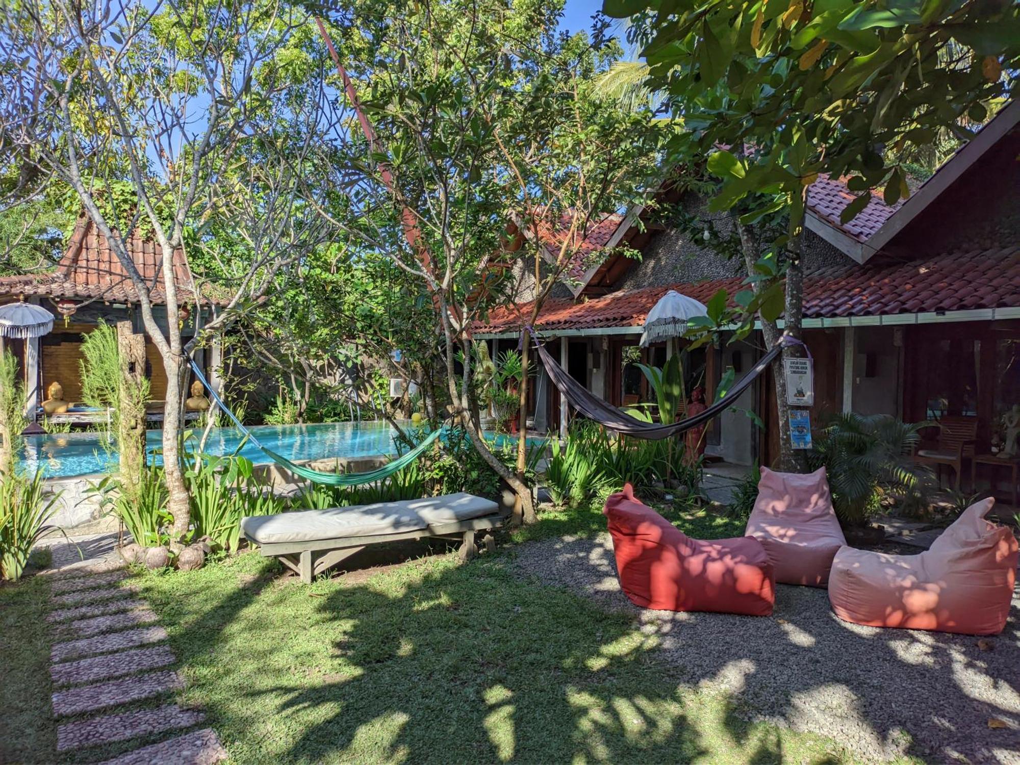 Astuti Gallery Homestay Yogyakarta Luaran gambar