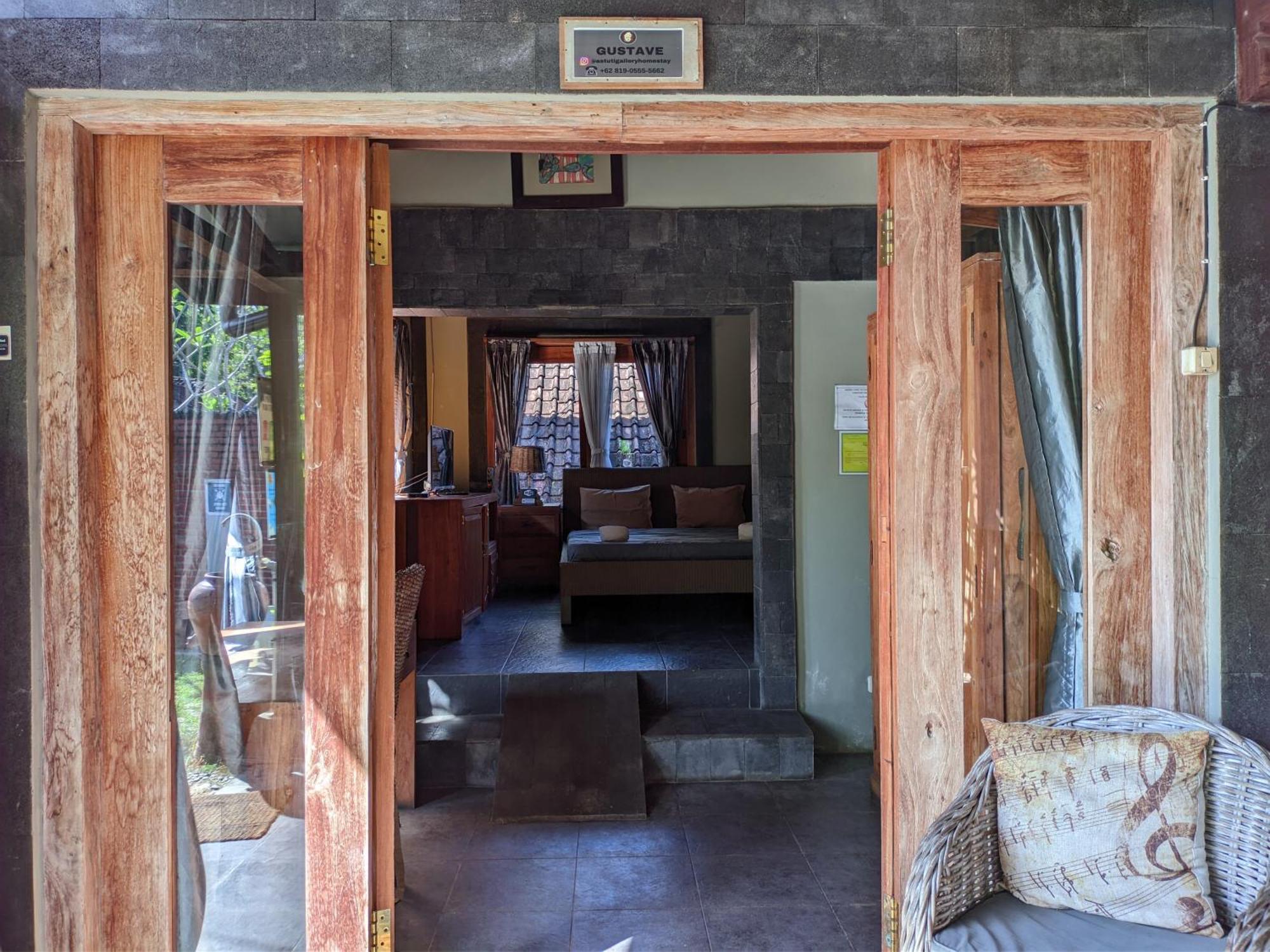 Astuti Gallery Homestay Yogyakarta Luaran gambar