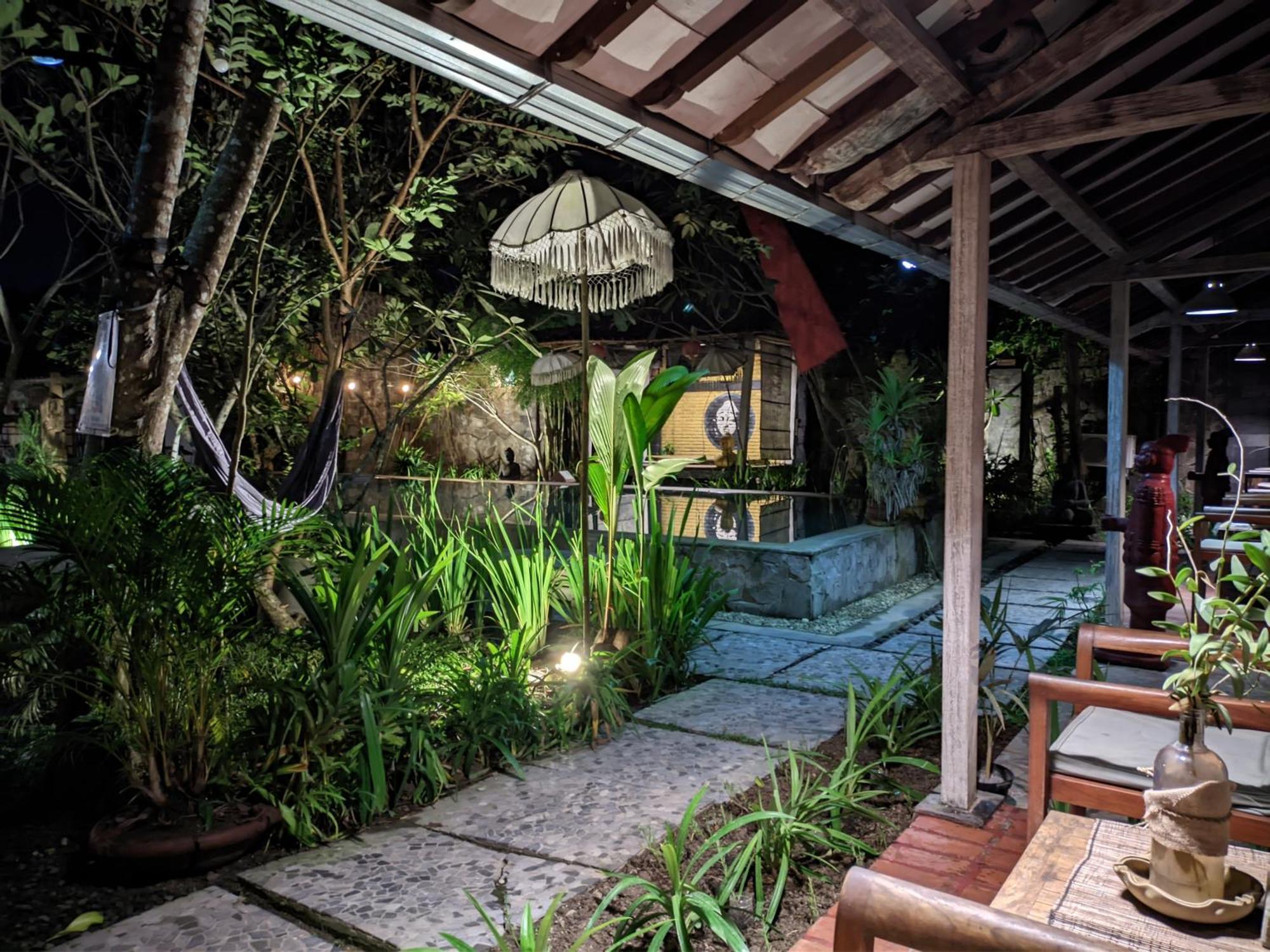 Astuti Gallery Homestay Yogyakarta Luaran gambar