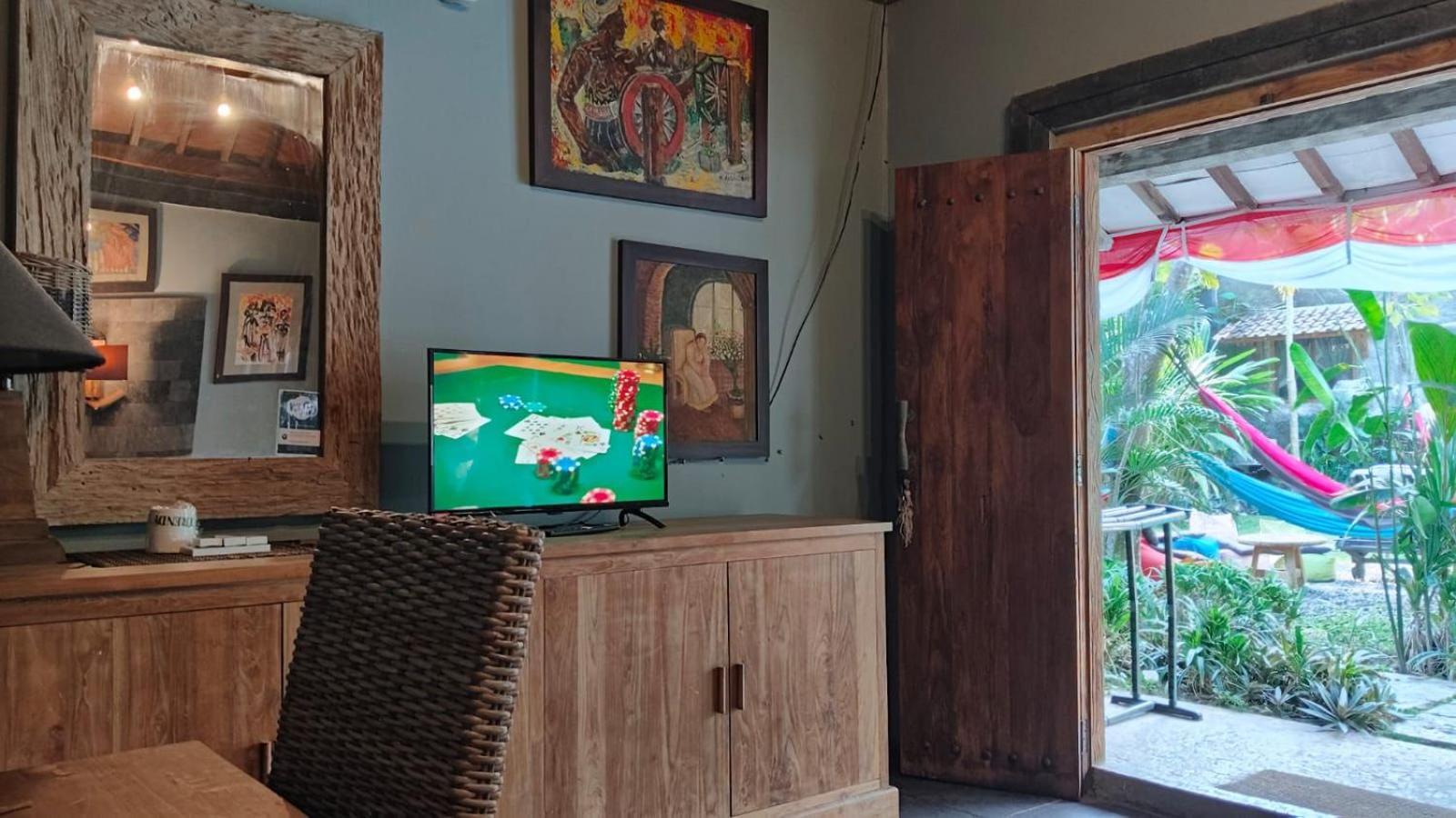 Astuti Gallery Homestay Yogyakarta Luaran gambar